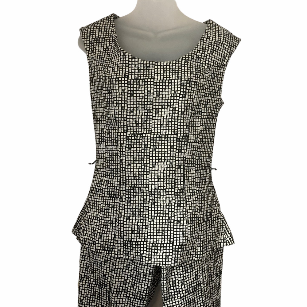 𝅺Y2K LE CHÂTEAU coordinating set black and white abstract design size 4